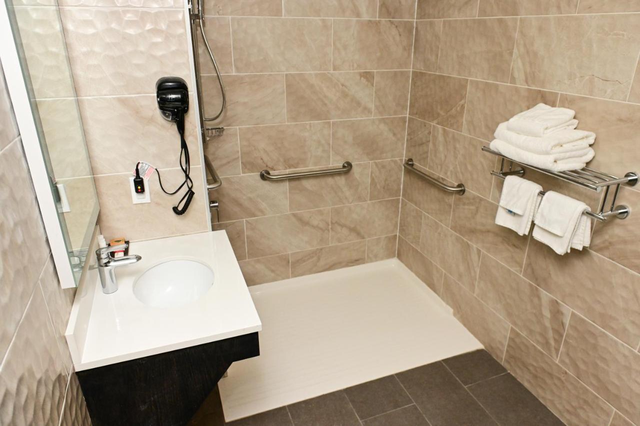 Days Inn By Wyndham Bronx Nyc New York Buitenkant foto