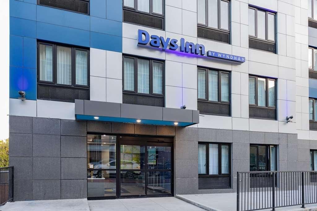 Days Inn By Wyndham Bronx Nyc New York Buitenkant foto
