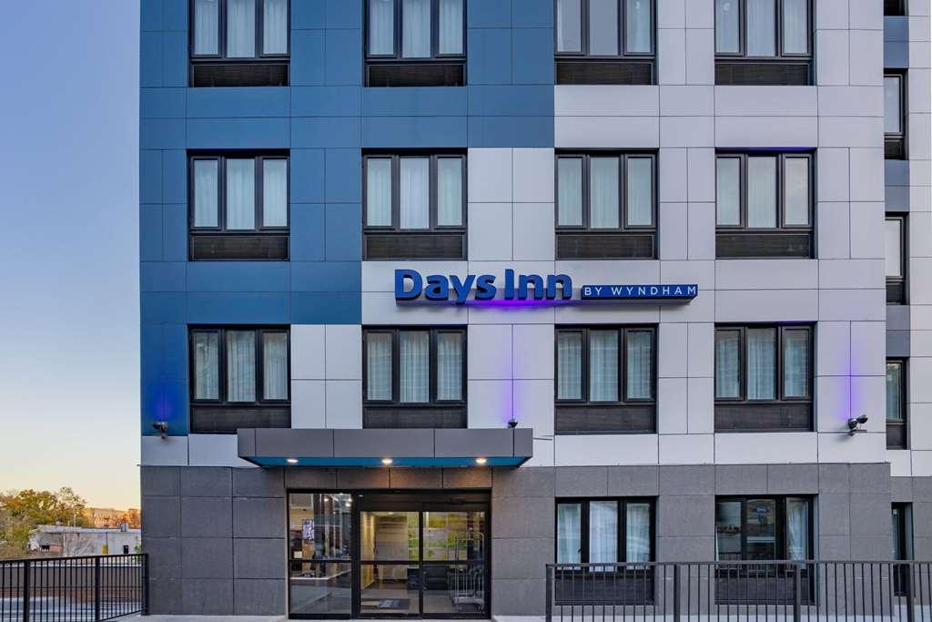 Days Inn By Wyndham Bronx Nyc New York Buitenkant foto